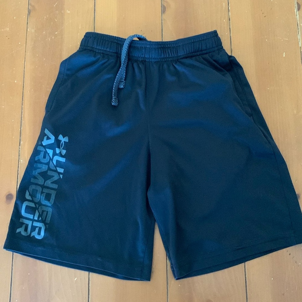 Boys Under Armour shorts